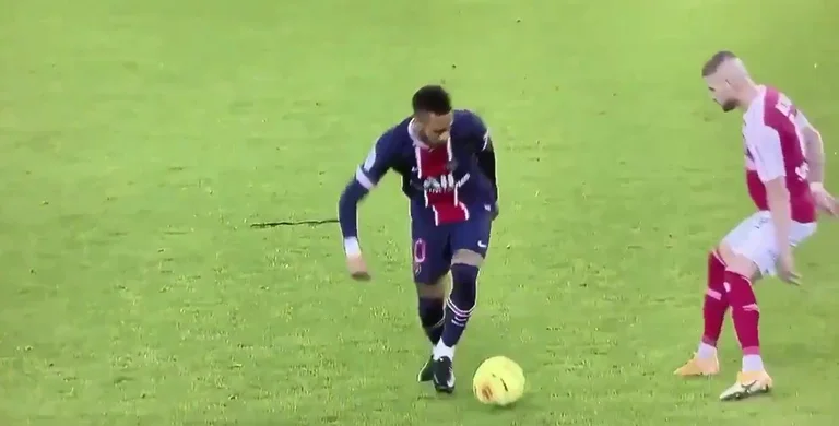 The moment Neymar of “trulls” Valon Berisha with his magic