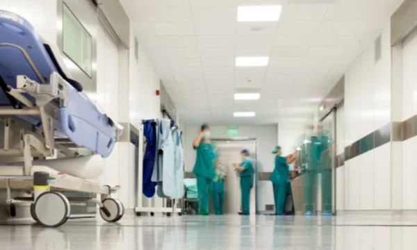 L'Association des patients condamne le meurtre de l'infirmière à QKUK