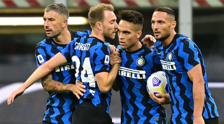 Spectaculaire match, Inter avec beaucoup peut atteindre la victoire sur Fiorentina