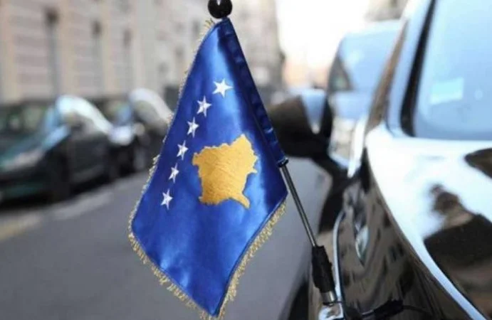 Más de 40.000 Kosovo permiso para quedarse