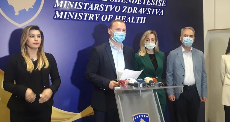 Zemaj presenta nuevas medidas, advierte el cierre general si el número de infectados aumenta