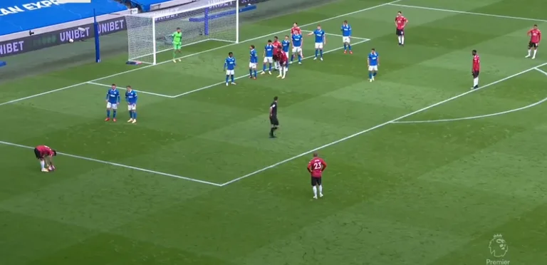 Brighton-Man United: Le combat éclate, deux buts en trois minutes