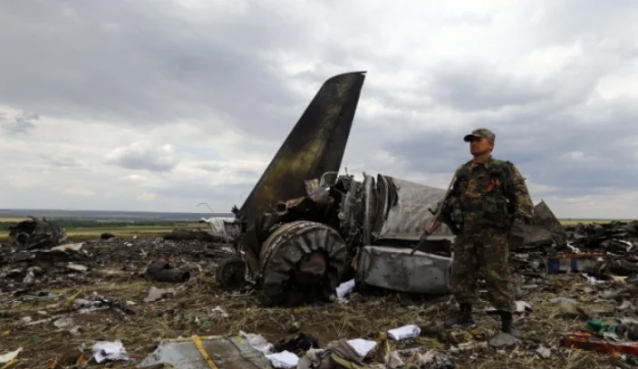 22 Vittime dopo la caduta di un aereo militare