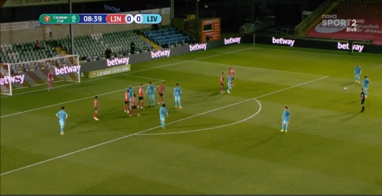 Le but qui vient de marquer Shaqiri pour Liverpool par la chasse libre est absolument sensationnel