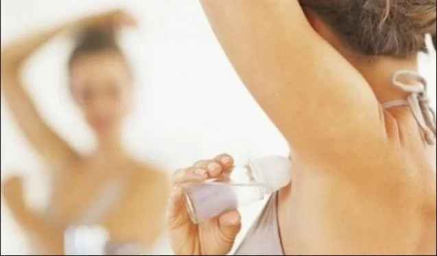 Quanto male sono la salute dell'alluminio deodorato?