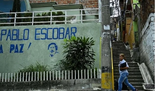 Il nipote di Pablo Escobar ha trovato 18 milioni di dollari in un nascondiglio