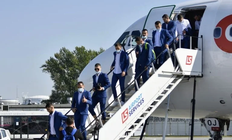 Light landing in Warsaw, ready for tomorrow match
