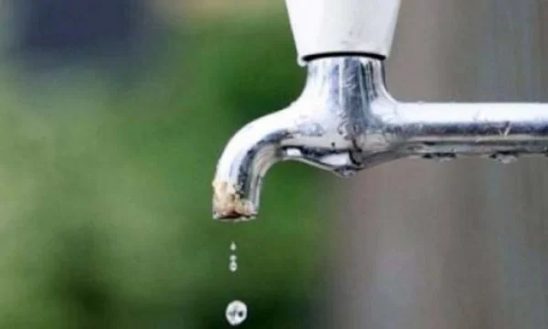 Konsumatorët që furnizohen nga Badoci do të mbesin sonte tre orë pa ujë të pijes