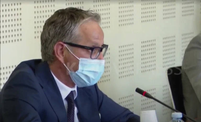 Les députés demandent des comptes à Vitia pour Agon Musliu, tests de Serbie