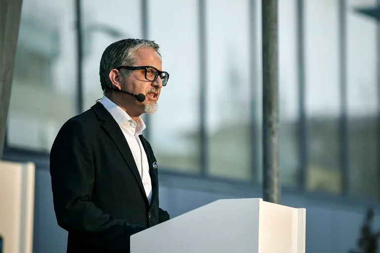 Vitia admits she worked at the company that awarded tender of 500 thousand euros as minister