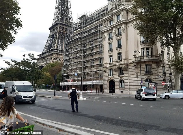 Evacuated area around Eiffel Tower in Paris, bomb suspicion