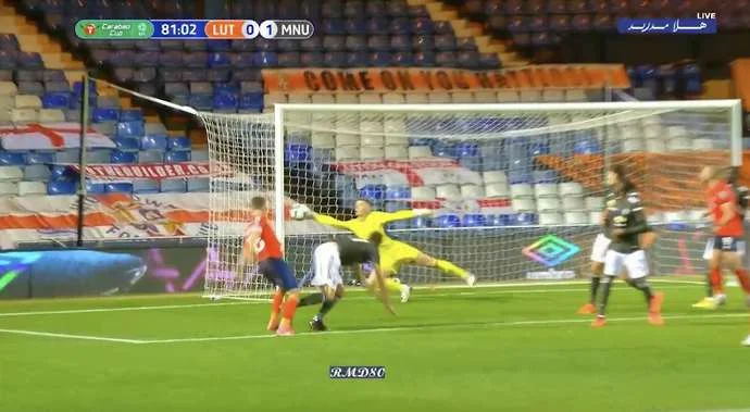 Dean Henderson made absolutely spectacular receptions for Man Wood vs. Luton last night