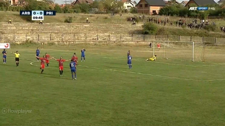 Pristina comparte puntos con Arbury