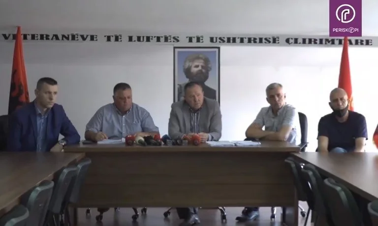 Other special files are sent to the vet's office, including the indictment for Thaci and Wessel