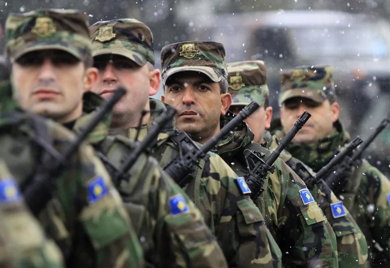 Quinn: Ejército de Kosovo listo para operaciones en el extranjero