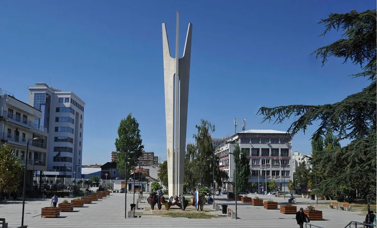 Analisti Salihu propozon kriminalizimin e mbetjeve të regjimit Jugosllav në Kosovë