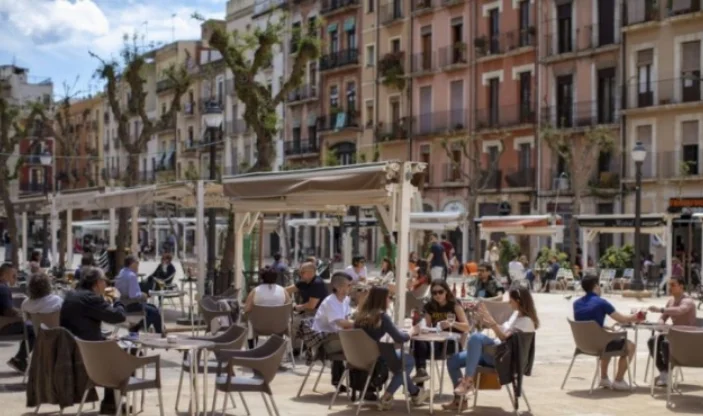Mouvement de la population de Madrid limitée 13%