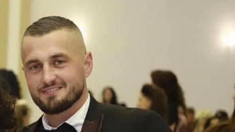 Vdes tragjikisht djali i dëshmorit Deçani