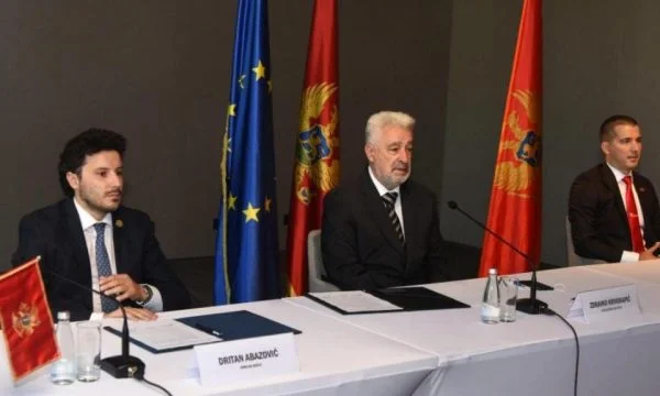Abazoviq: Personalisht e mbështes për kryeministër të Malit të Zi profesorin Krivokapiq