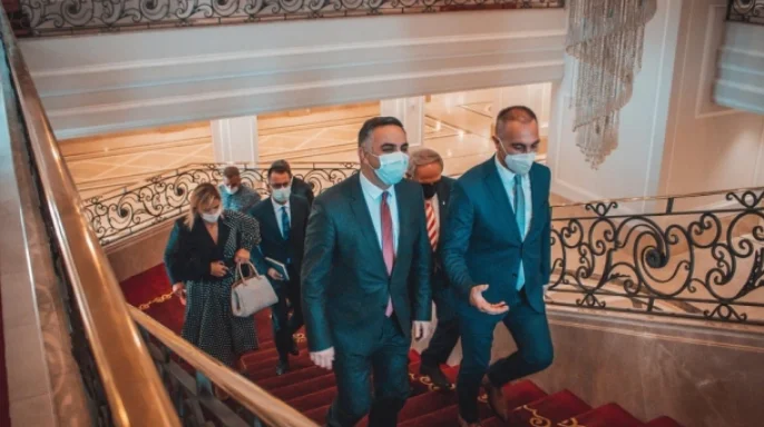 Kosova e Maqedonia e Veriut diskutojnë mundësinë e heqjes së testeve për COVID-19 në kufij