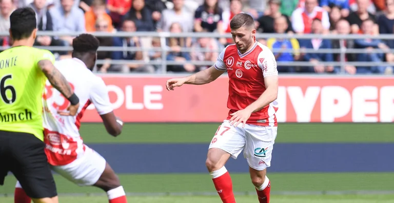Zeneli dhe Berisha ftohen nga Reims për ndeshjen e Evropa Ligës
