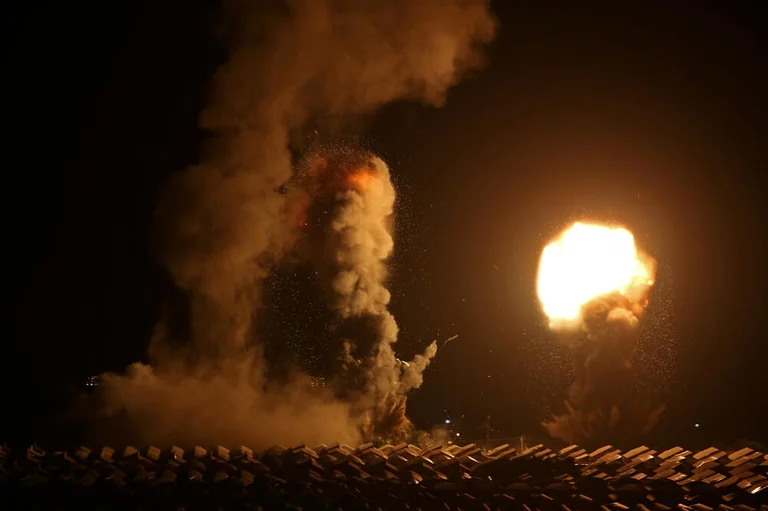 ​Palestinezët shkrepin raketa mbi Izraelin, ka të plagosur