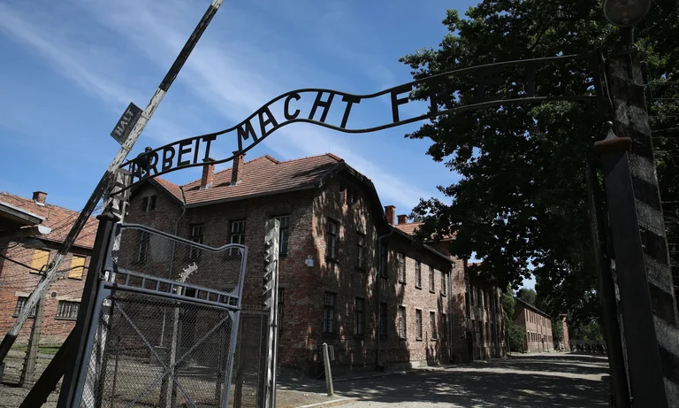 Gati dy të tretat e amerikanëve të rinj nuk e dinë se 6 milionë hebrej u vranë në Holokaust