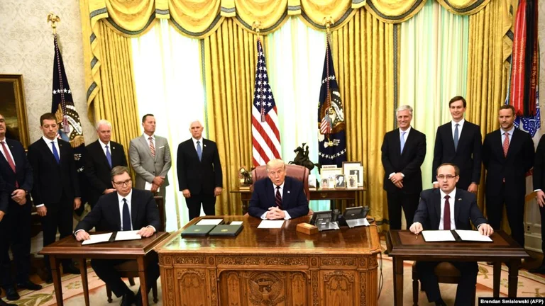 Trump: Hoti dhe Vuçiq e bënë Ballkanin dhe botën më të sigurt