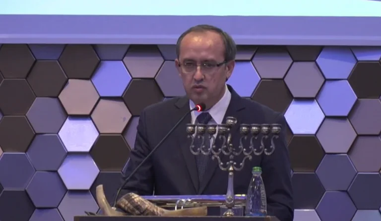 Hoti: Së shpejti do të vendosim marrëdhëniet tona diplomatike me shtetin mik të Izraelit