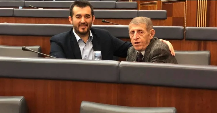 Labinot Tahiri reagon ashpër ndaj atyre që e lanë pa kujdes shtetëror Adem Mikullovcin