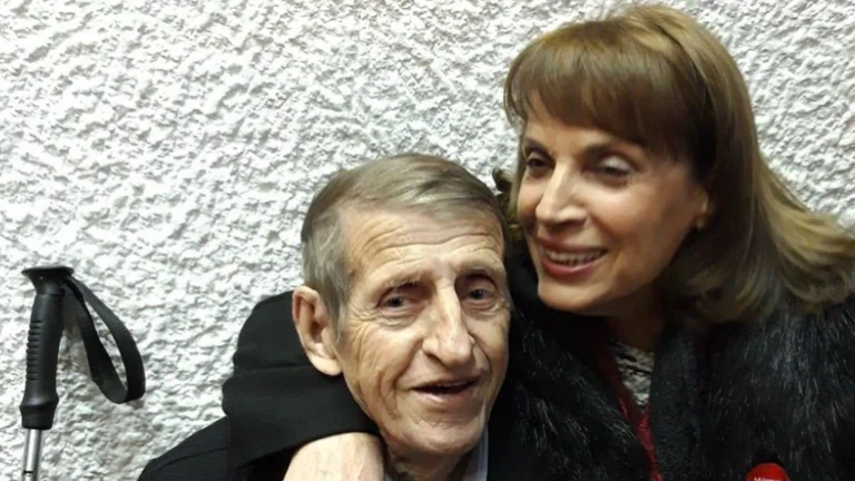Bashkëshortja e Adem Mikullovcit tregon se kur do bëhet varrimi i aktorit të ndjerë