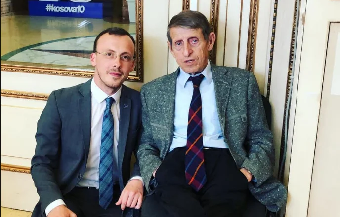 Kështu e kujton zëdhënësi i PDK-së, Adem Mikullovcin
