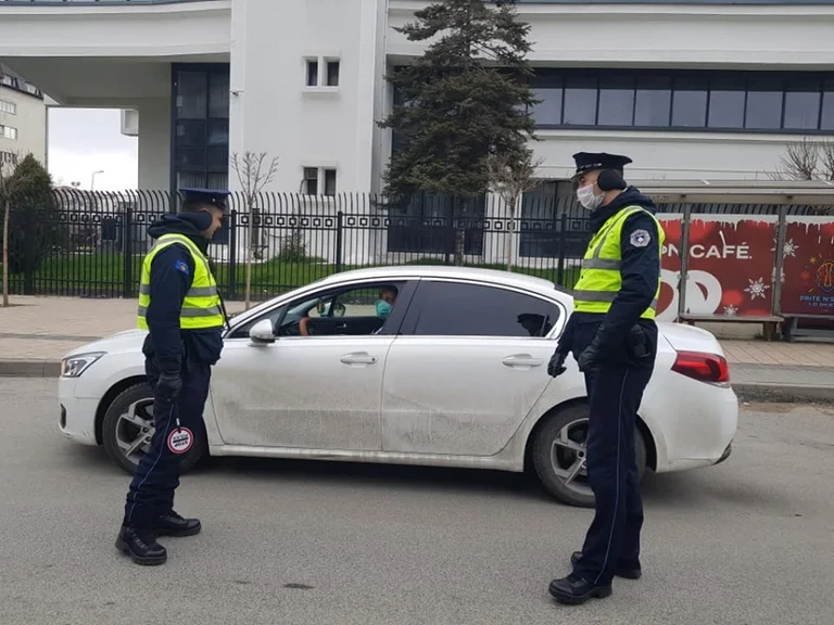 Policia e Kosovës në protestë nëse qeveria nuk u paguan shtesat nga 300 euro