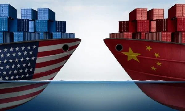 Tensionet SHBA-Kinë, amerikanët tërheqin ambasadorin nga Pekini