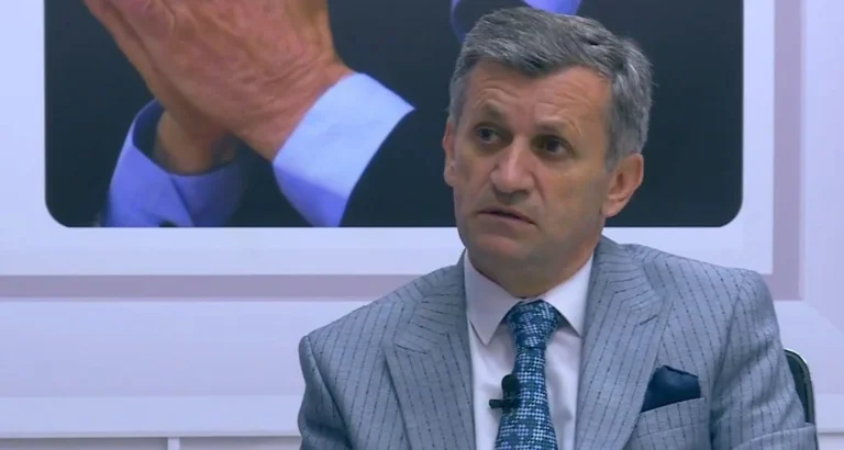 Ismet Beqiri godet ‘Brezin e Republikës’ së LDK-së: Pollavra, janë ardhë qe dy vjet në parti