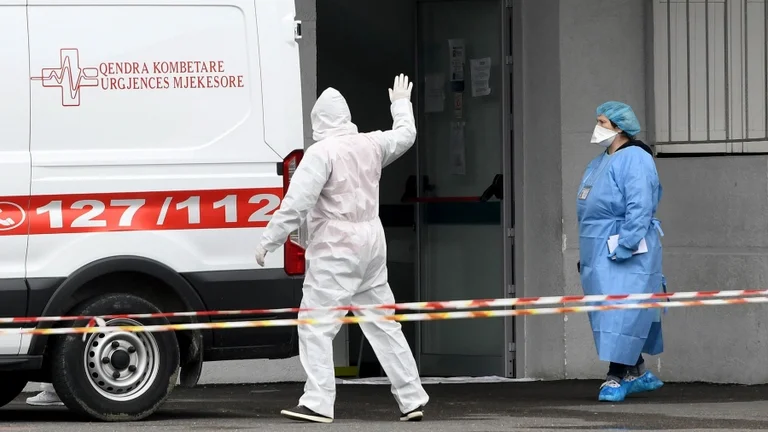 Katër viktima dhe 167 raste të reja me koronavirus në Shqipëri
