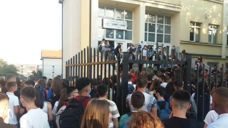 Start of new school year: No measures respected at Ahmet Gashi High School