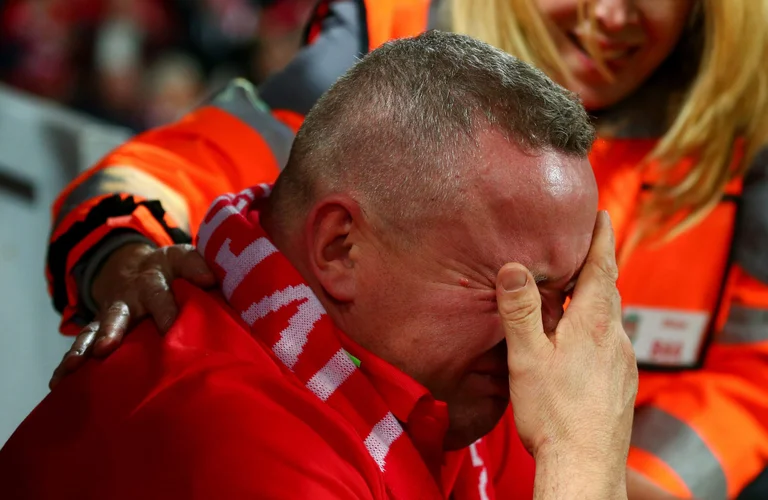 Liverpools Typhosis wurde emotional an Leeds Fans geschrieben: Penaltia existierte nicht, verdiente keinen Sieg