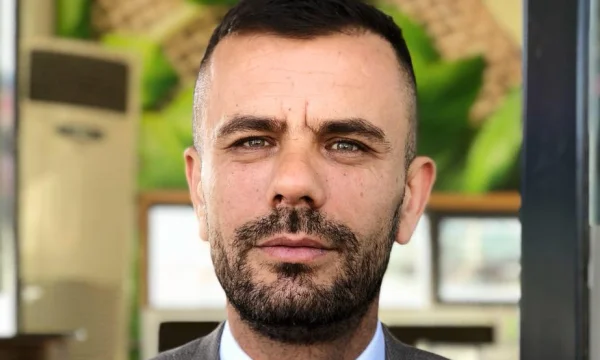 Beating Hashimi sagt, dass er von der Justizrat über 5 Millionen Euro verlangt wurde