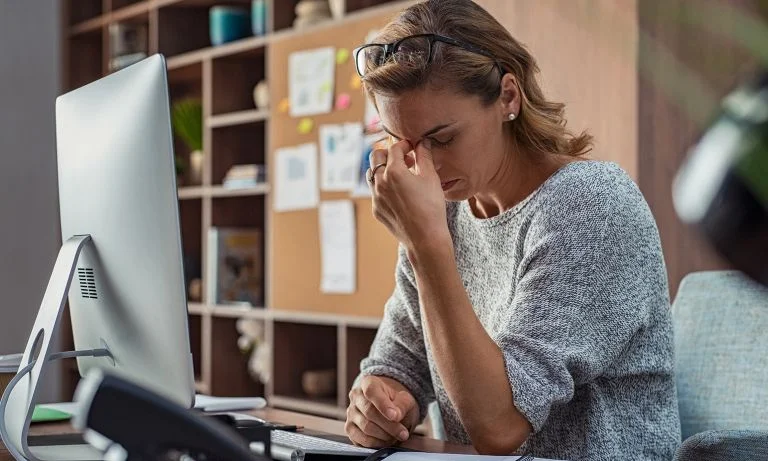 7 Modi scientificamente dimostrati per ridurre lo stress di lavoro