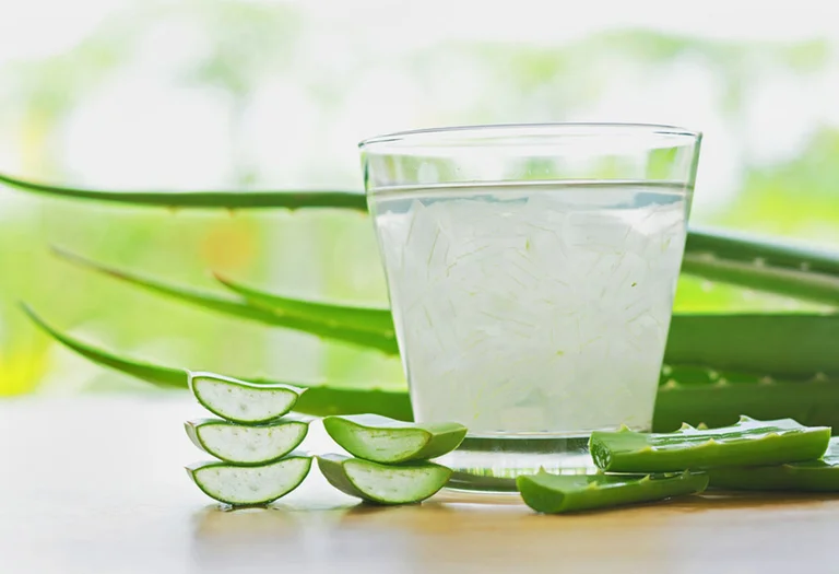 How can you use aloes for problems with facial skin?