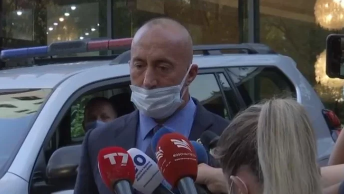 Haradinaj parla dopo l'incontro con il Mustafa di Limaj: Discutere il Dialogo