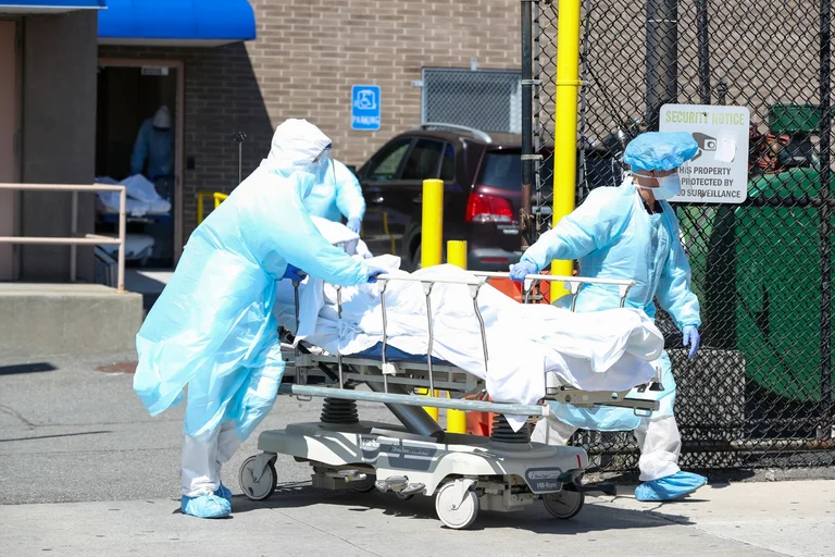 More than 900 thousand deaths from COVID-19 in the world