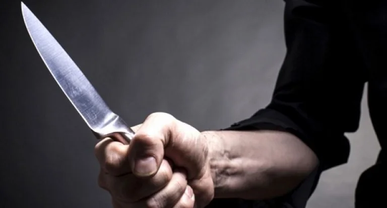 Terrible: En Skenderaj, el hombre apuñala a su esposa 10 veces