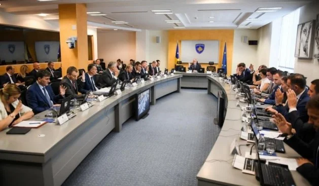 Tres años después del voto del Gobierno de Haradinaj