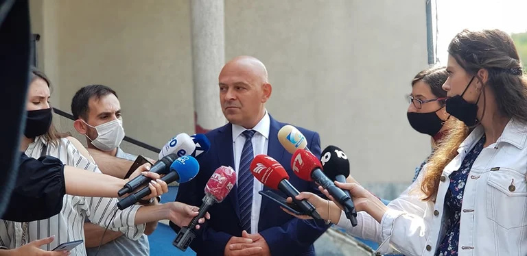 Djind para temblar en coalición con LDK: punto de diálogo sensible