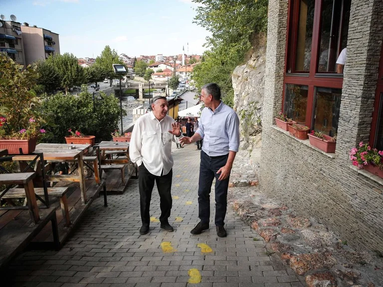Wessel trifft Kosovo Jüdische Gemeinschaftspräsidentin: Ich wünschte Israel bereit, Kosovo zu erkennen