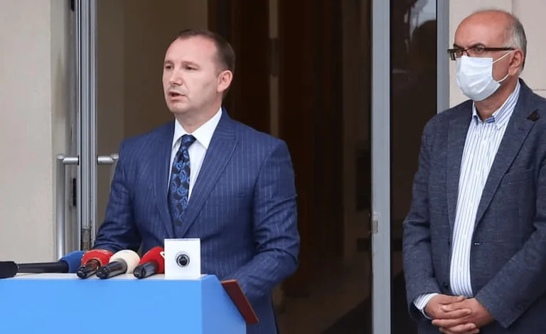 Zemaj: Do t’i japim policisë një udhëzues për maska për t’i mbrojtur qytetarët nga dënimet