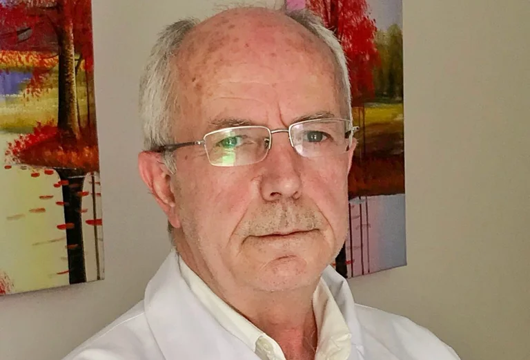 Infektologu Ahmeti paralajmëron rritje të rasteve me koronavirus në vjeshtë