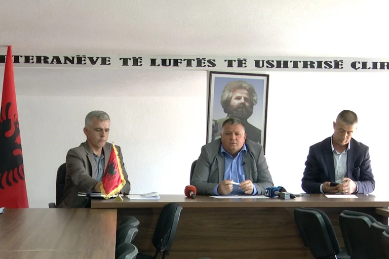 OVL UÇK thërret konferencë të jashtëzakonshme për media